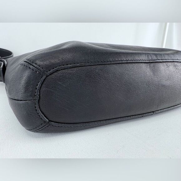 Vintage Coach Legacy Slim Duffle - Picture 9 of 14